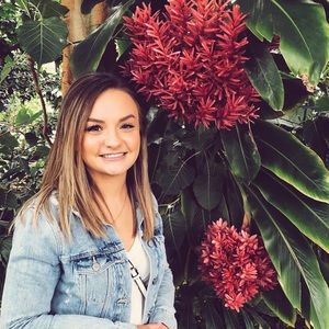 Meet your Posher, Haley